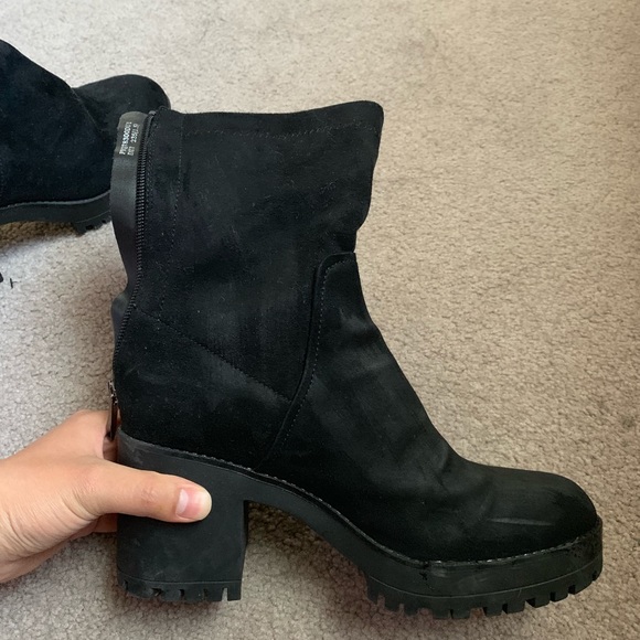 Boots - Picture 2 of 3